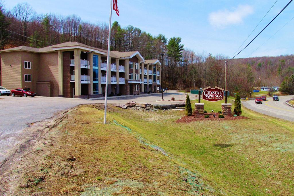Crystal Springs Inn And Suites Towanda Eksteriør bilde