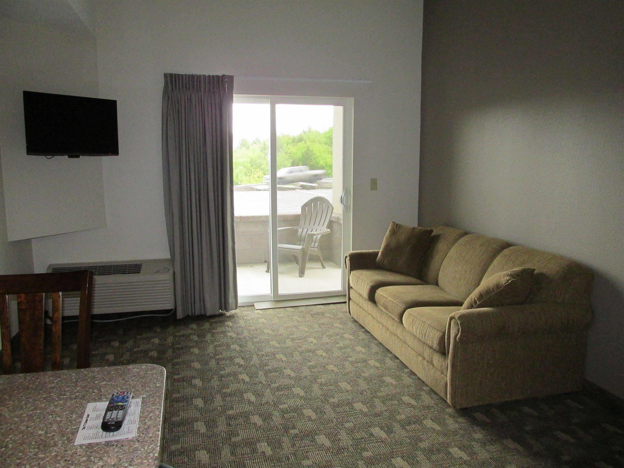 Crystal Springs Inn And Suites Towanda Eksteriør bilde