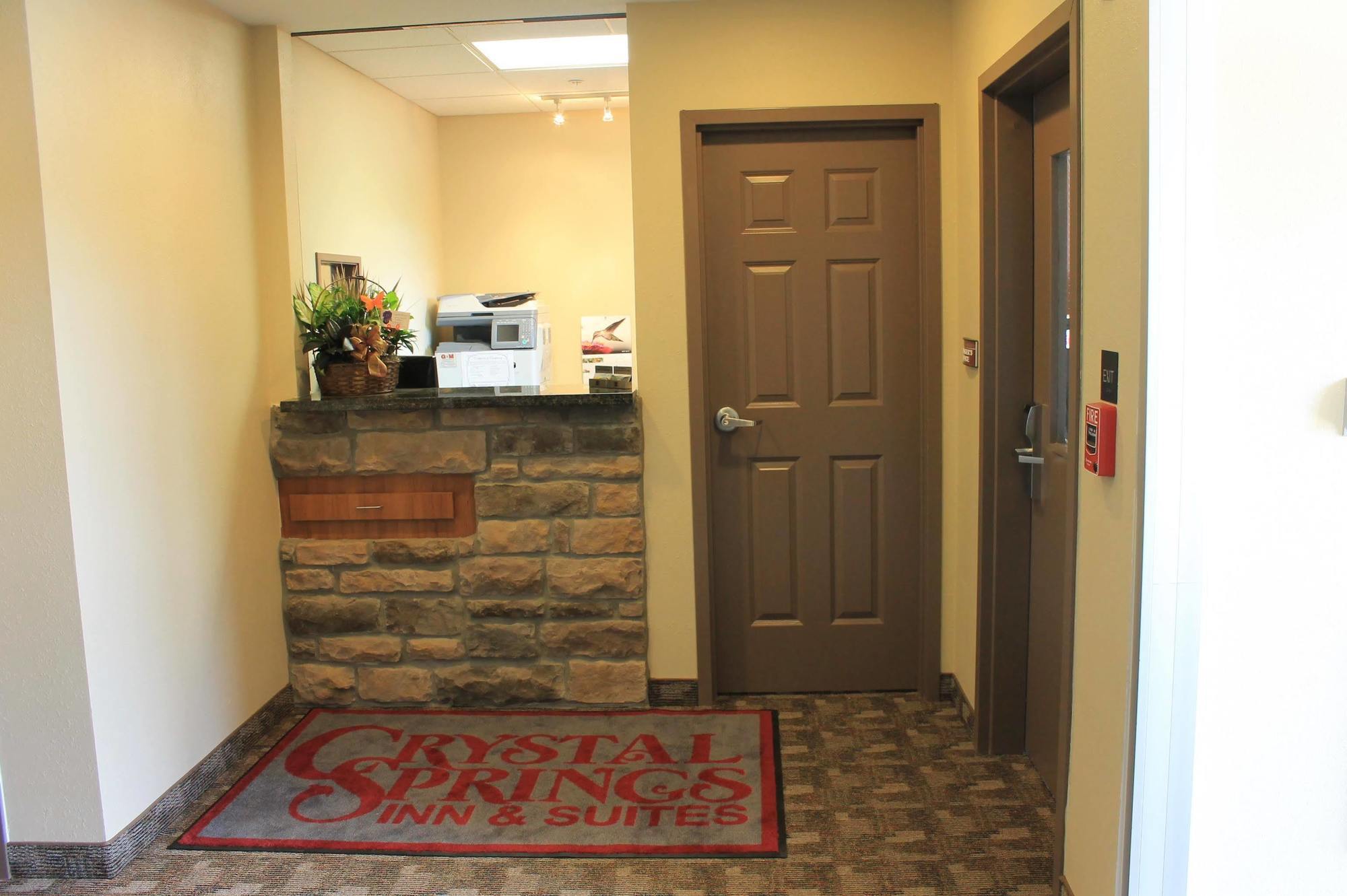 Crystal Springs Inn And Suites Towanda Eksteriør bilde